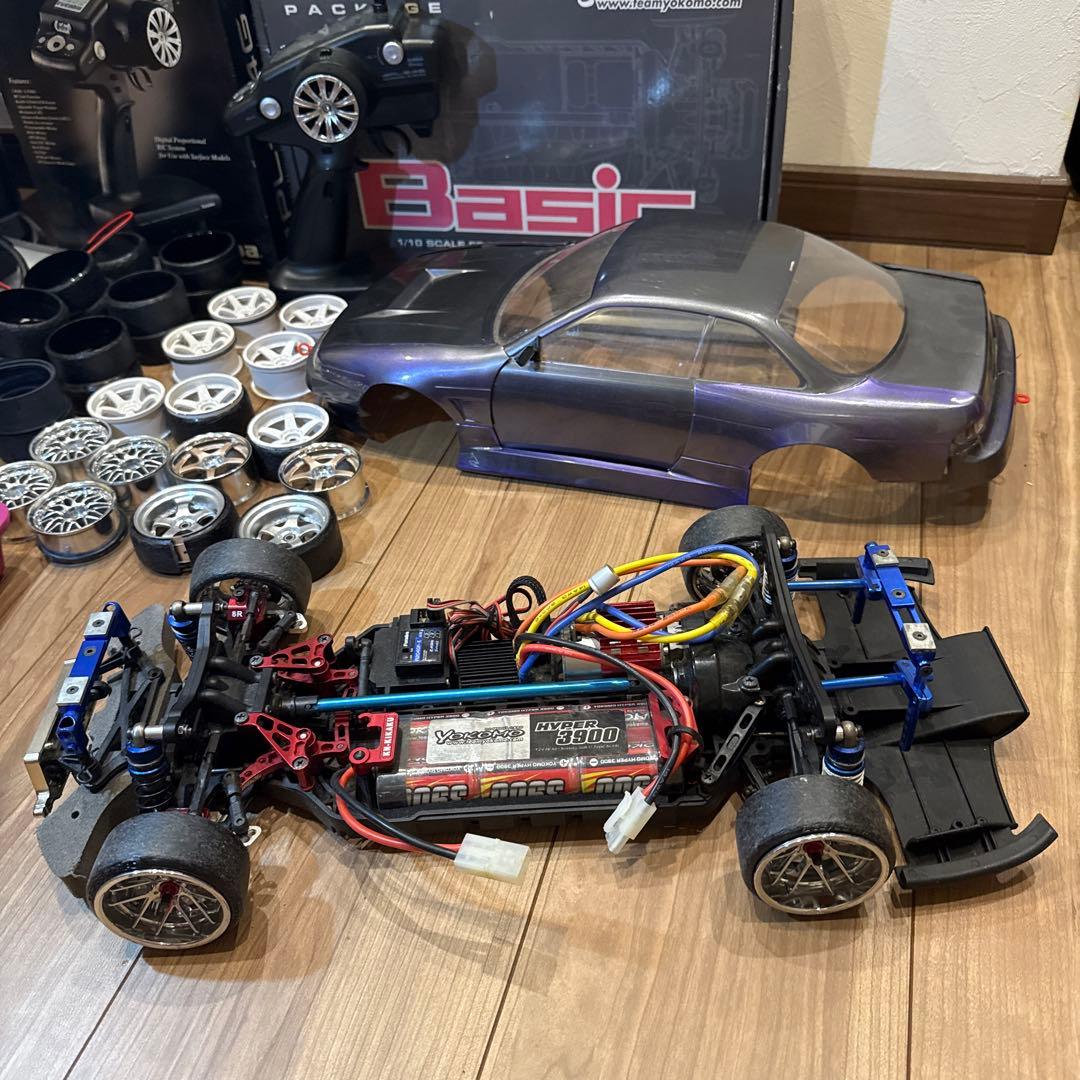 Yokomo DRIFT Basic ラジコンカーとホイールセット