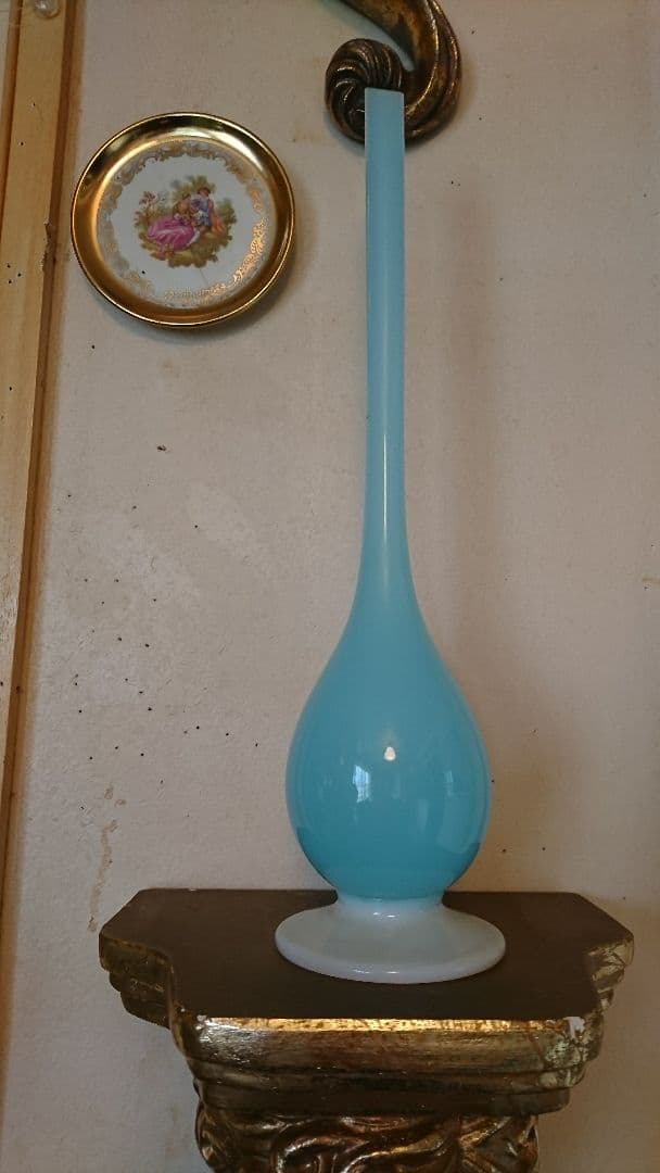 アンティーク オパリン グラス ブルーフラワーベース