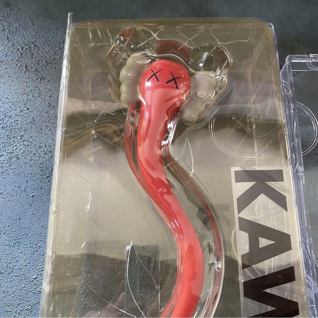 KAWS × Colette Comme Des Garcons フィギュア