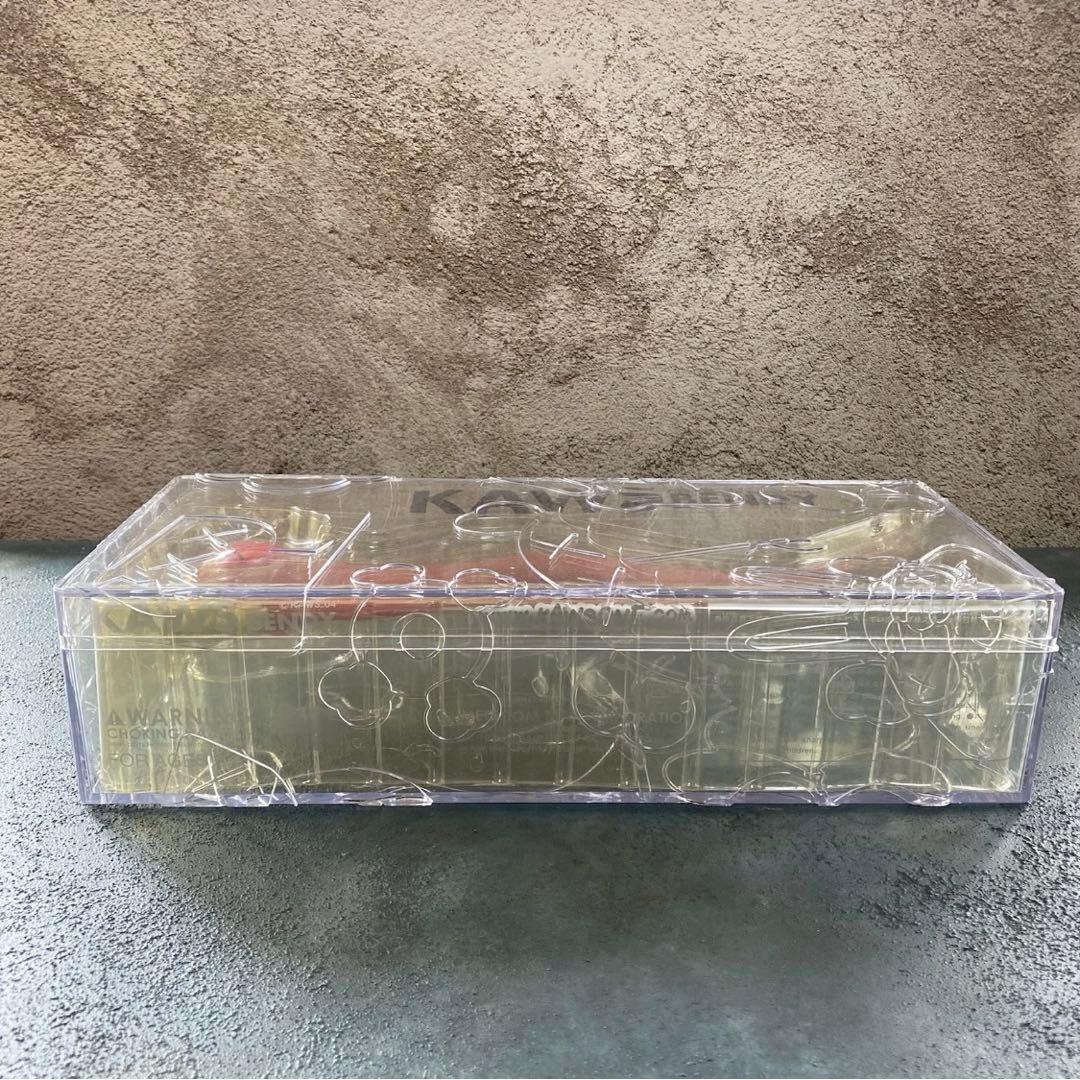 KAWS × Colette Comme Des Garcons フィギュア