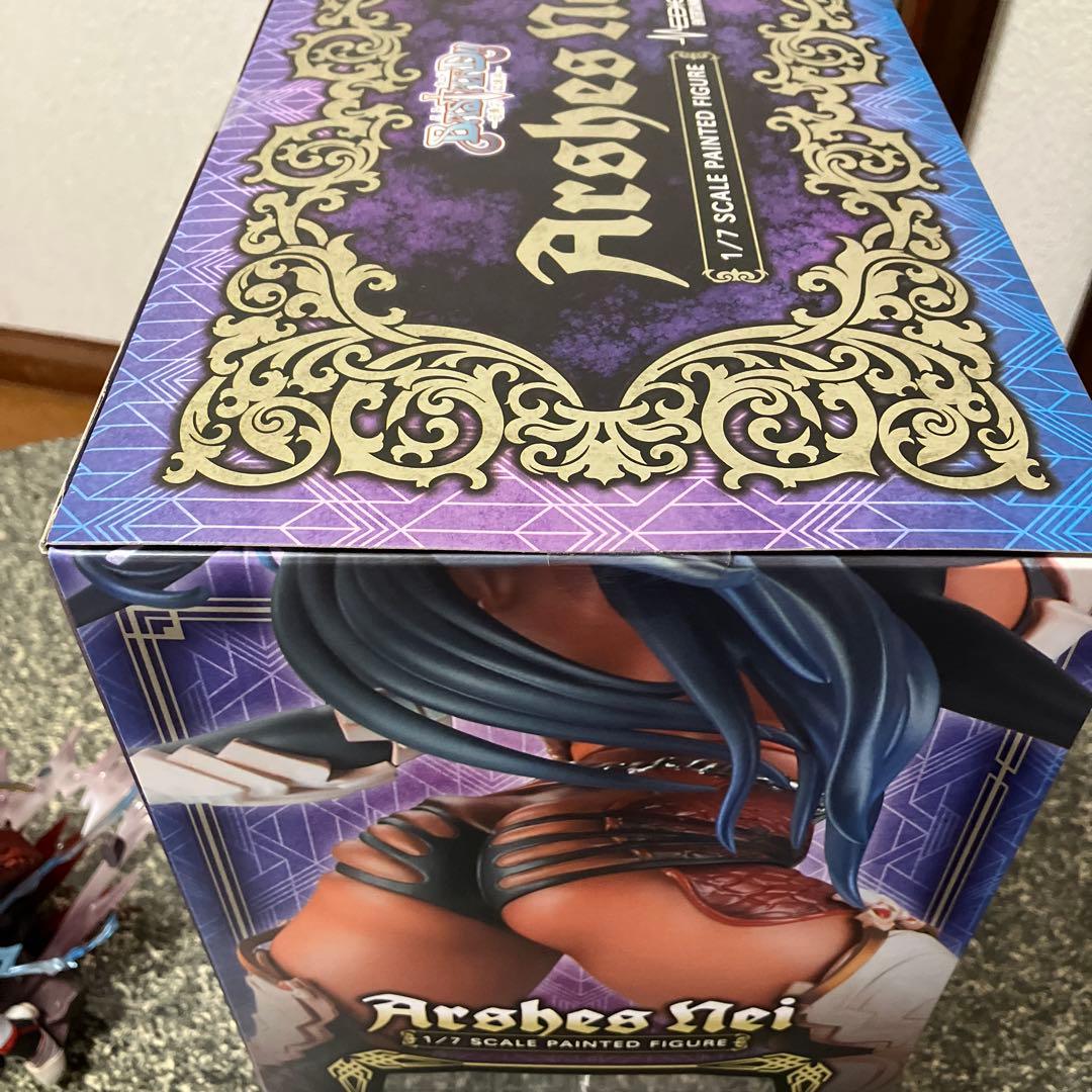 メディコス　アーシェス・ネイフィギュア