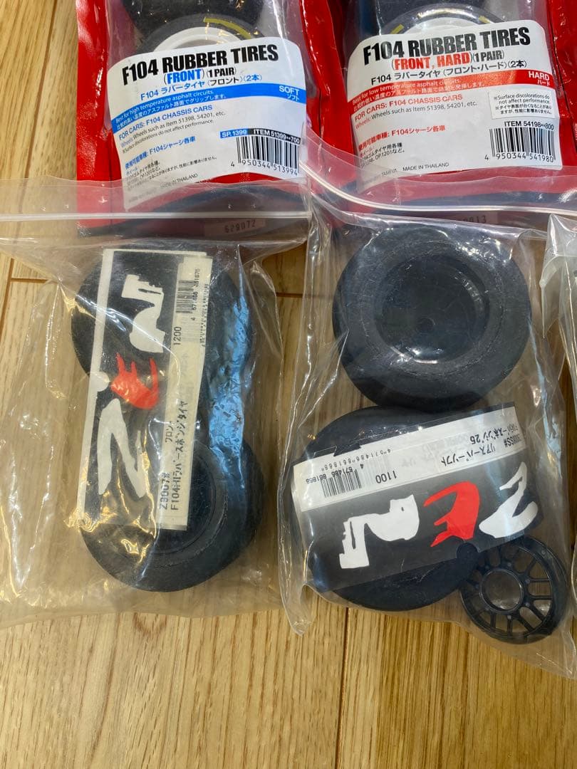 XRAY X1 メカ付き　オプション多数組み込み　新品＆中古タイヤ多数