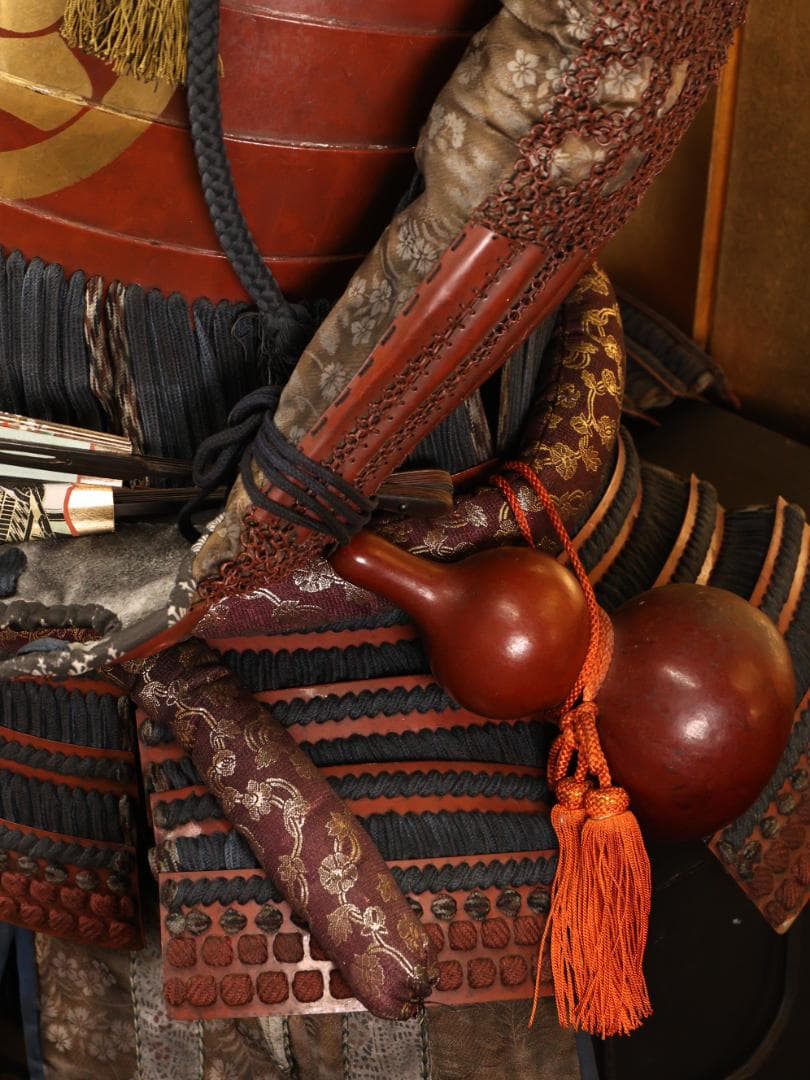 BY03　甲冑　丸に渡辺星紋　鹿角脇立　三日月前立　鎧櫃付　等身大　兜　武具