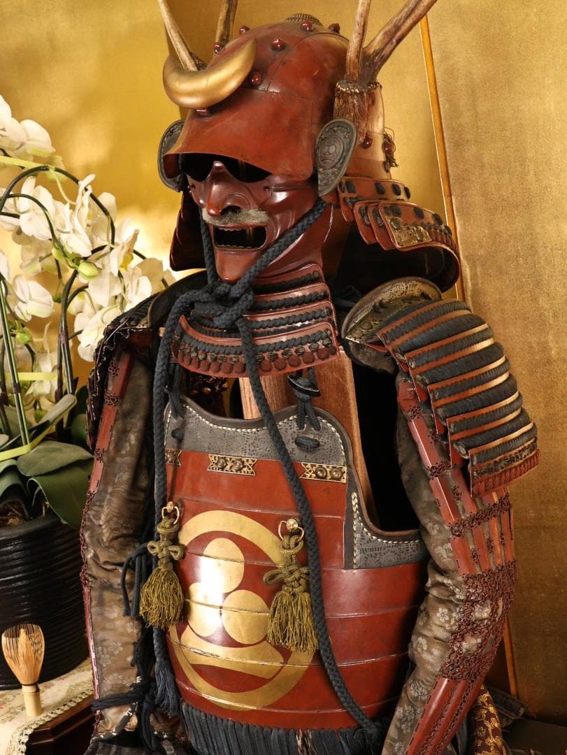 BY03　甲冑　丸に渡辺星紋　鹿角脇立　三日月前立　鎧櫃付　等身大　兜　武具