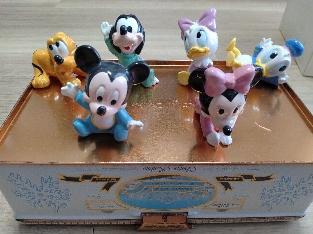 ディズニー　置物