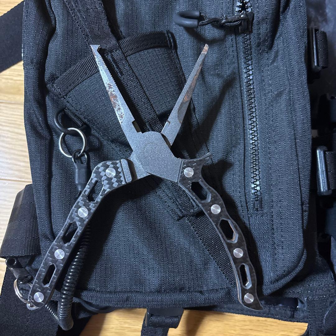 Daiwa フィッシング用ライフジャケット ブラック　ダイワ　ゲームベスト