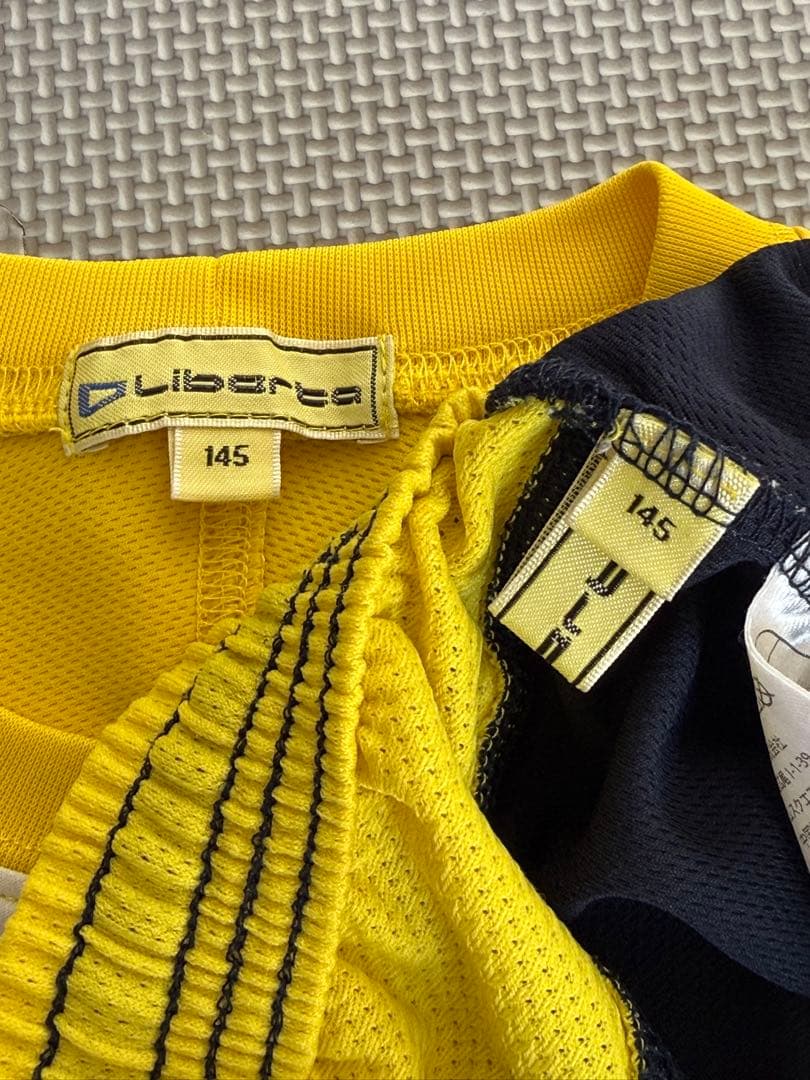 リベルタ サッカーユニフォーム 145 上下セット　ジャージ140上下セット