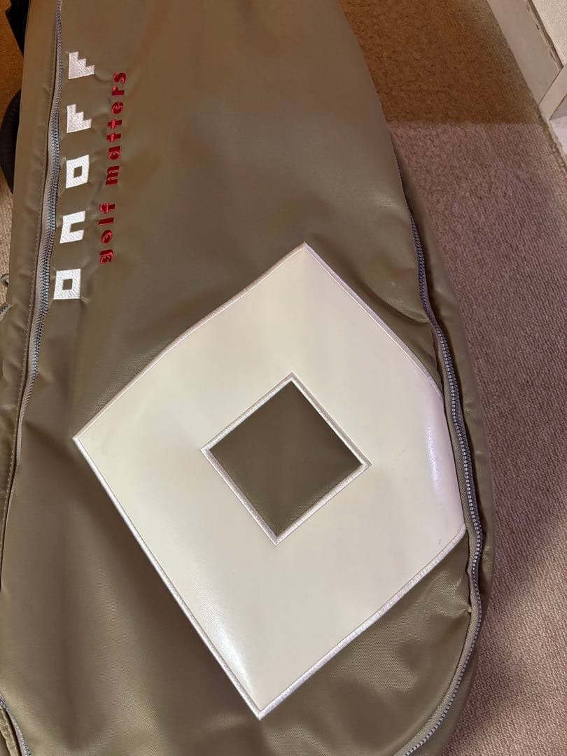 ONOFF〈オノフ〉キャディバッグ (ベージュ)