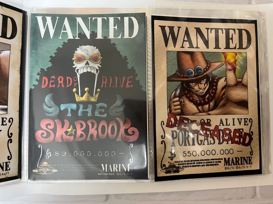 ONE PIECEグッズ　クリアファイル　限定シール　手配書まとめ販売　ルフィ