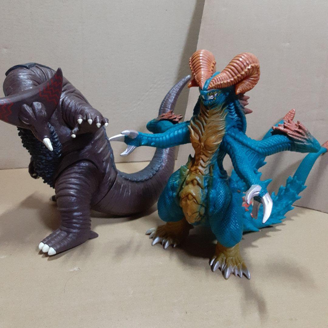 ウルトラ怪獣　ソフビ・ぬいぐるみ　まとめ売り