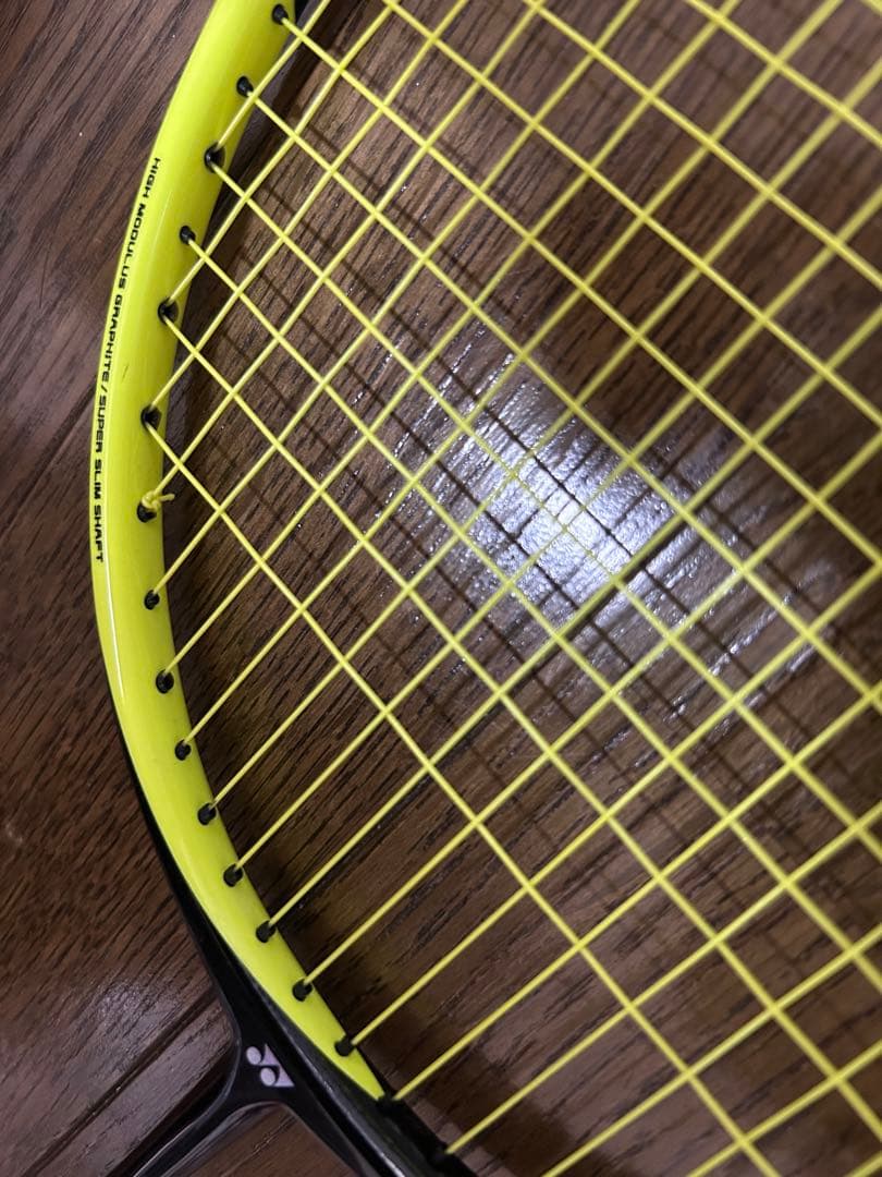 【廃盤 極美品】YONEX ASTROX77 4UG5 バドミントンラケット