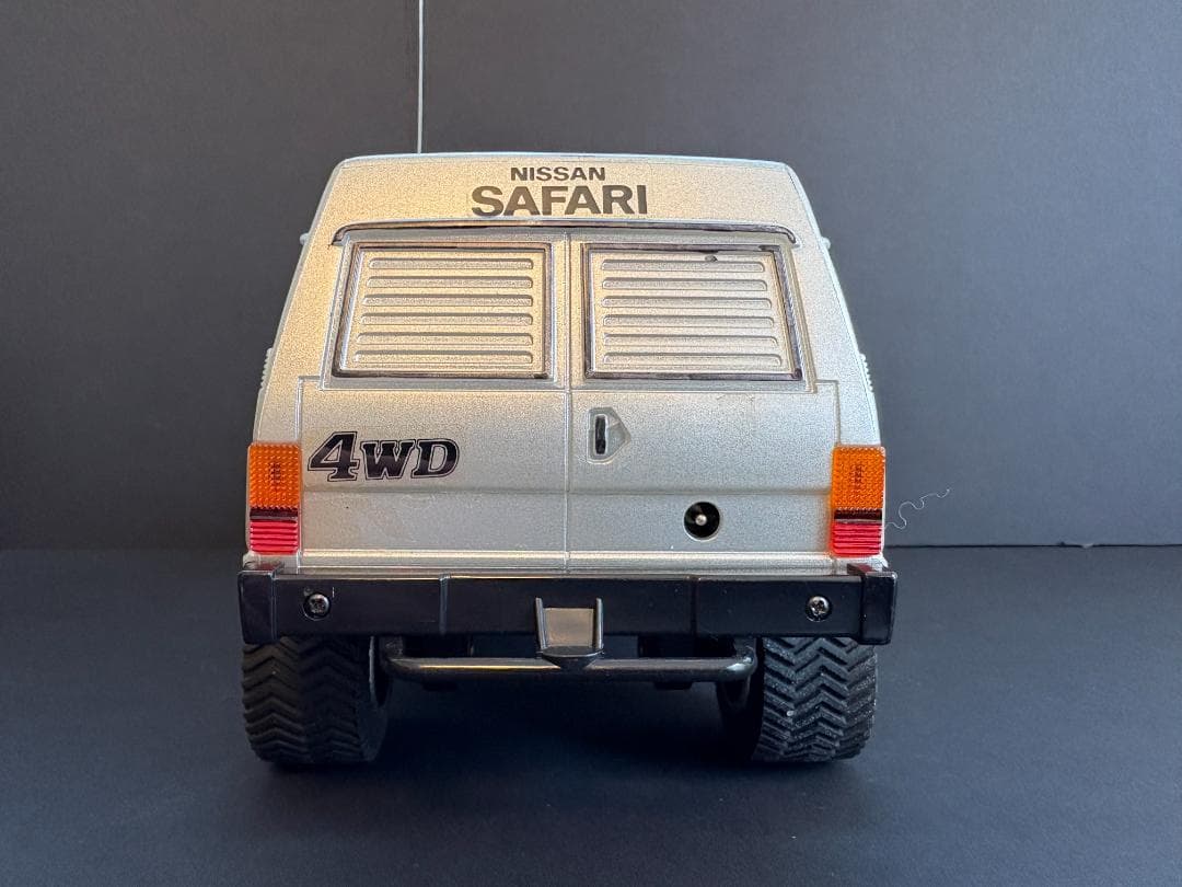 西部警察 ニッサンサファリ 4WD ラジコン ヨネザワ 1/16 スケール