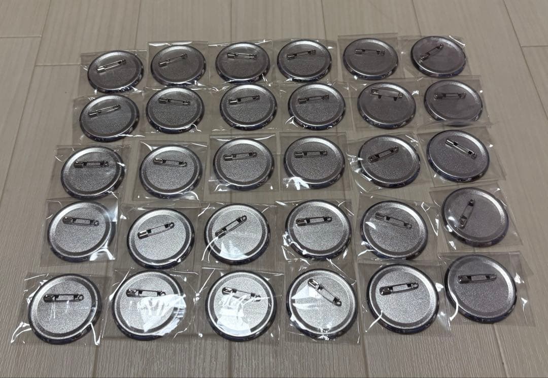 VALIANT 衣装展 八乙女楽 缶バッジ UR 30点