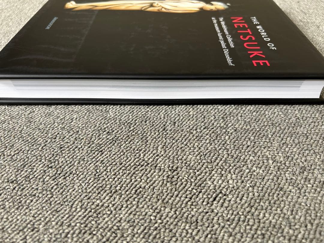 The World Of Netsuke: 根付　コレクション