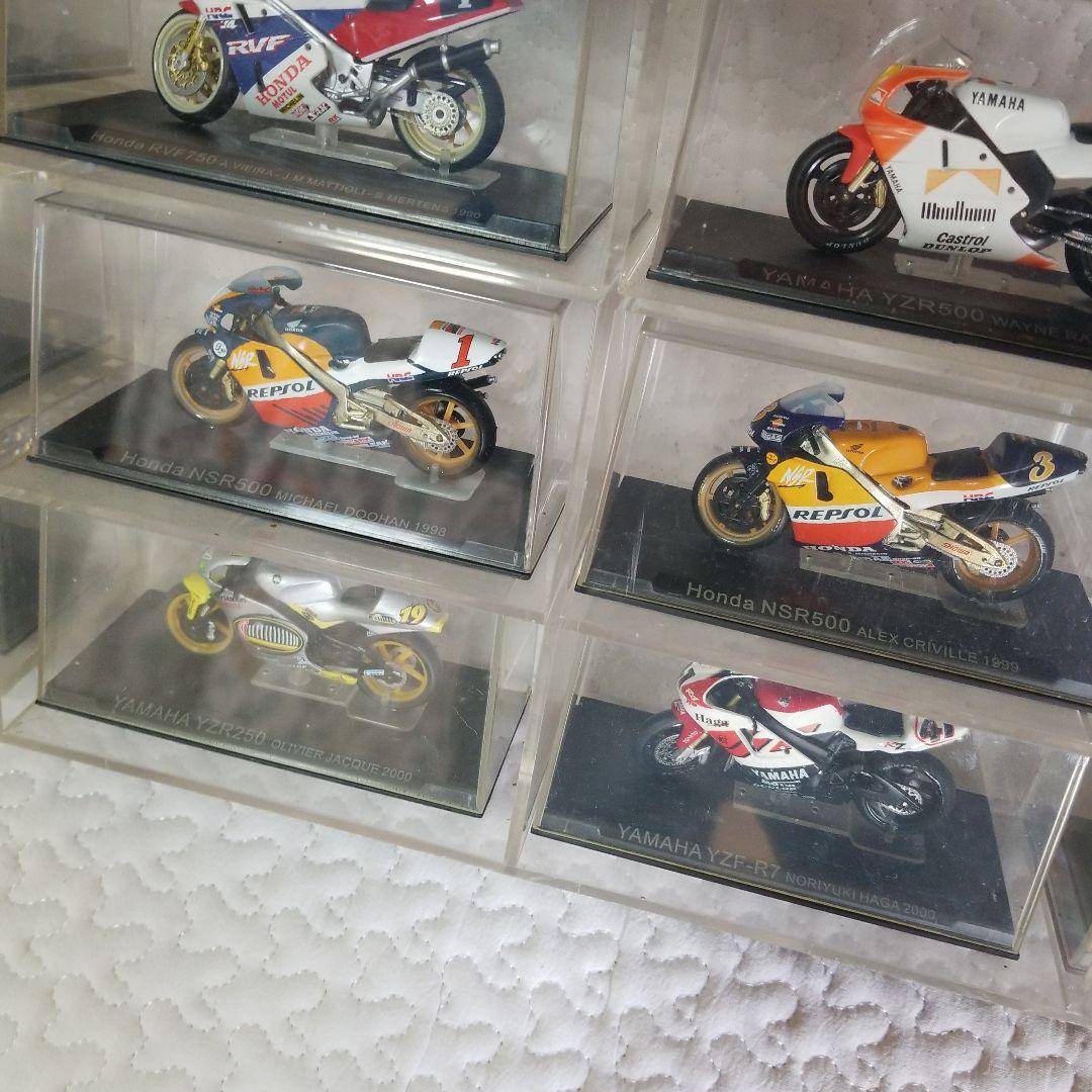 バイク　フィギュア　32台