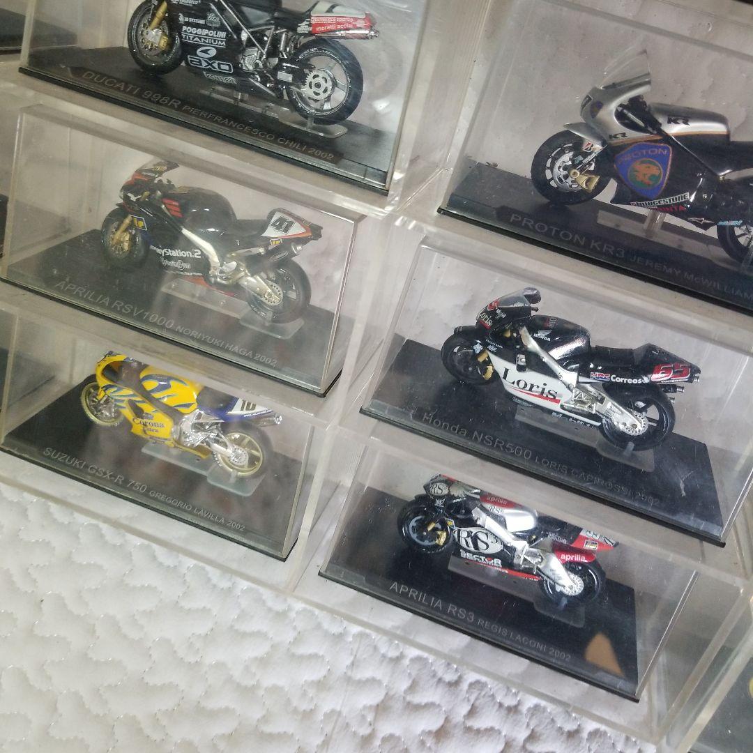 バイク　フィギュア　32台