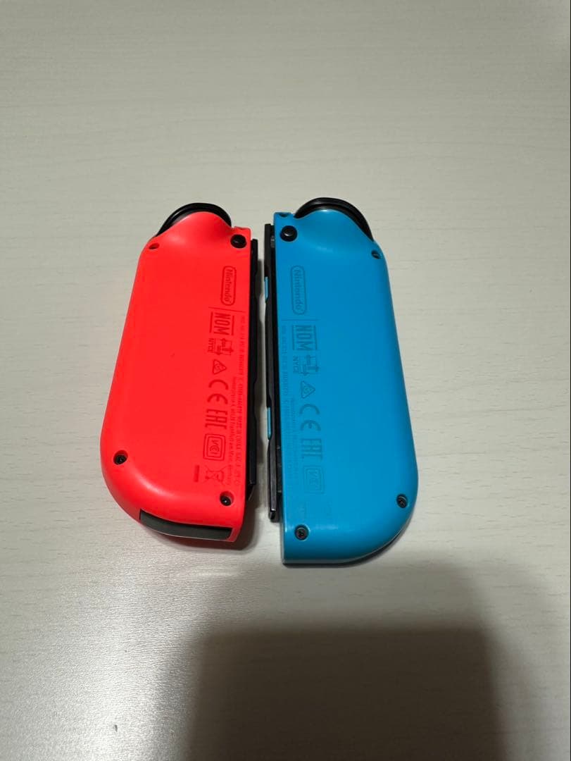 Nintendo Switch本体青/赤Joy-Con