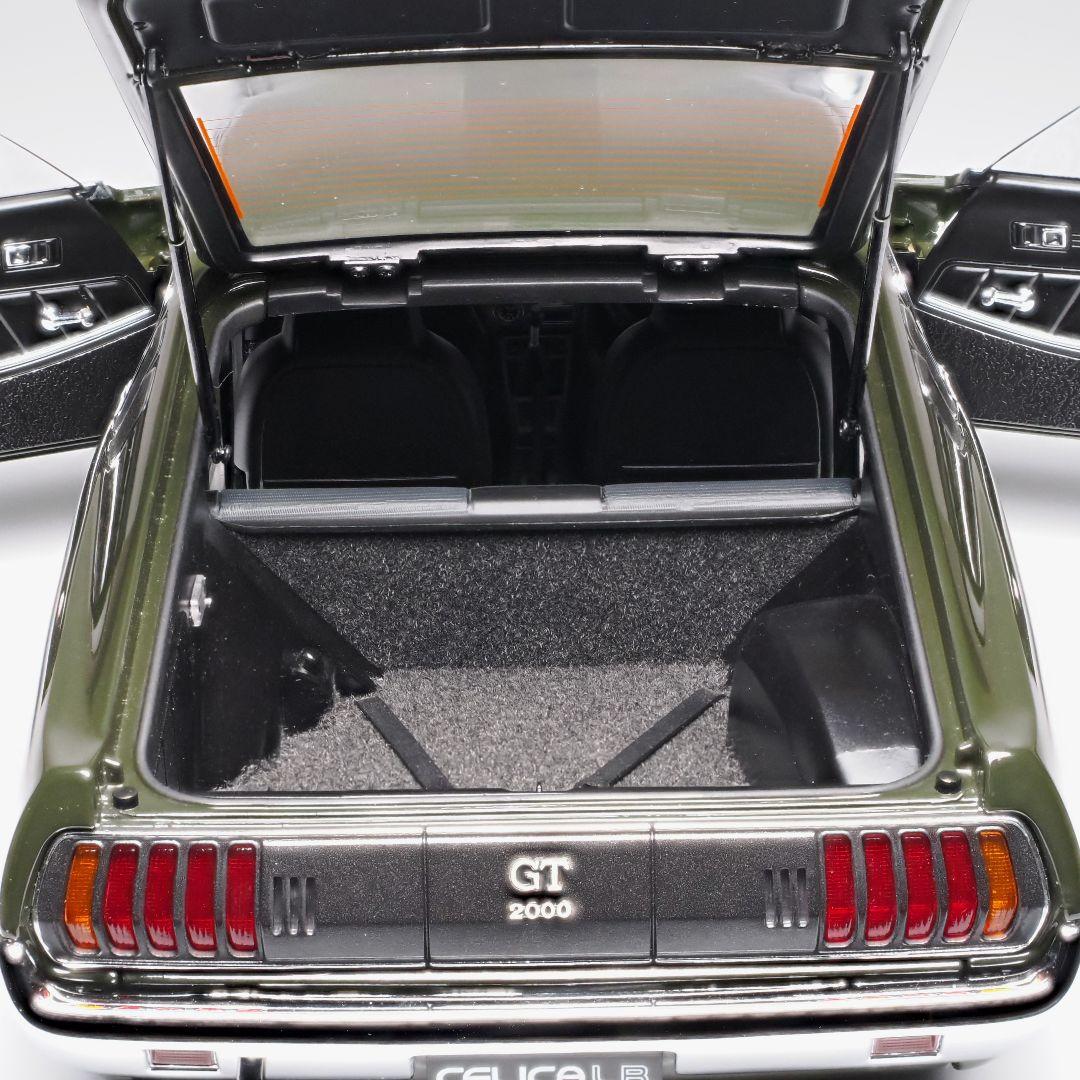 オートアート 1/18 トヨタ セリカ 2000GT モスグリーン