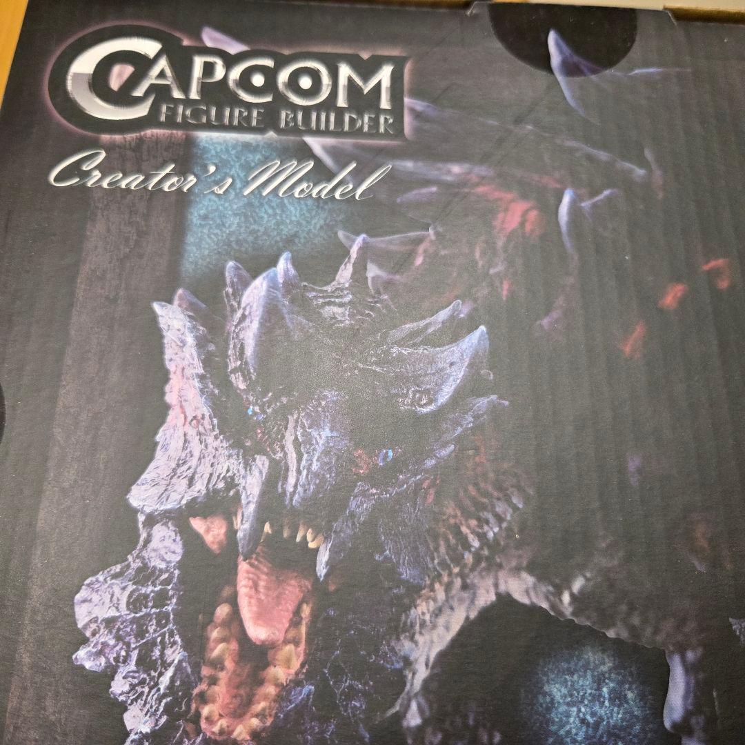 【新品、未開封】クリエイターズモデル　ディノバルド 復刻版 フィギュア