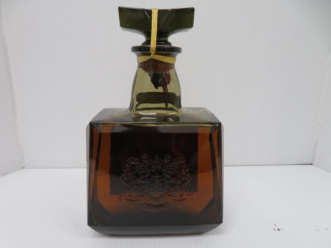 古酒　希少　サントリーローヤル　’60ラベル　向い獅子　下付き　未開栓　　040