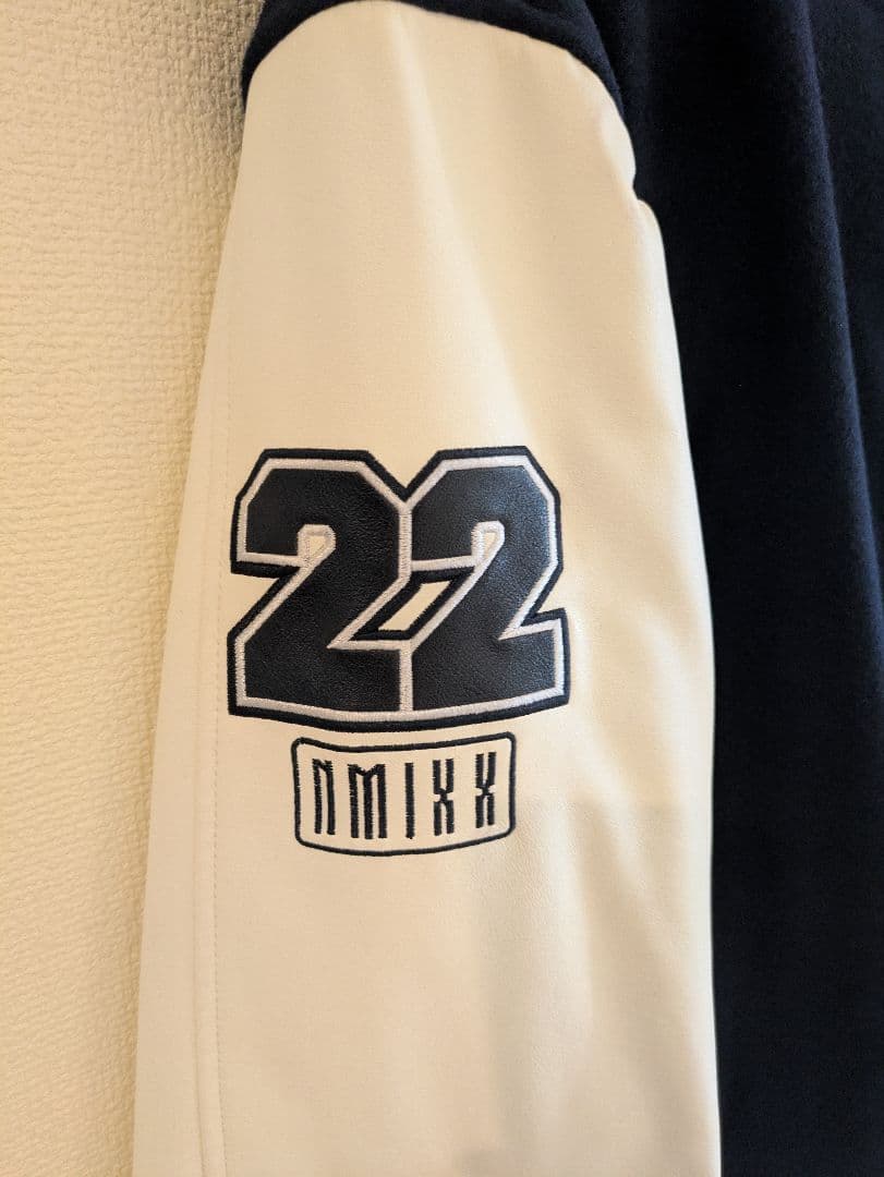 NMIXX ファンコンジャケット/スタジャン XLサイズ【トレカ同梱】