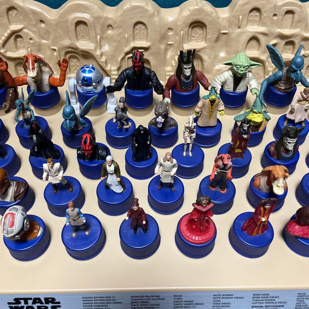 スターウォーズ エピソード1ボトルキャップ フルコンプ コレクションステージ付き