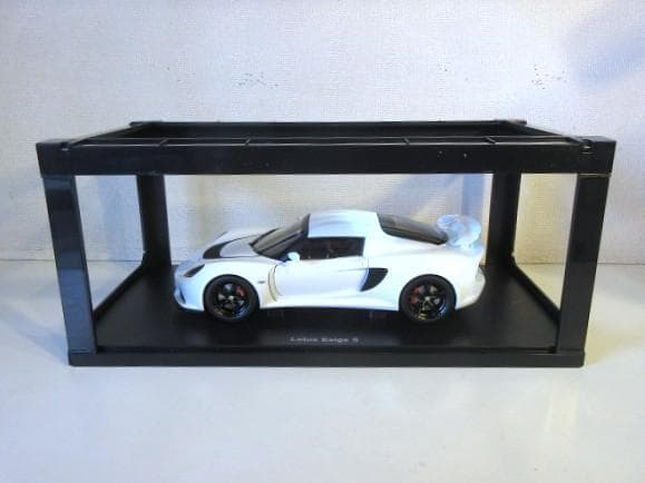 特価 AUTOart (1/18) ロータス Exige S