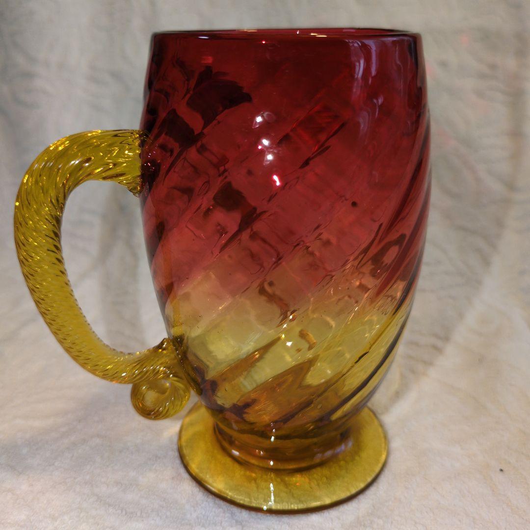 再お値下げしました❢オールドバカラ、赤と金のつる花柄グラス 超希少のお品物です。