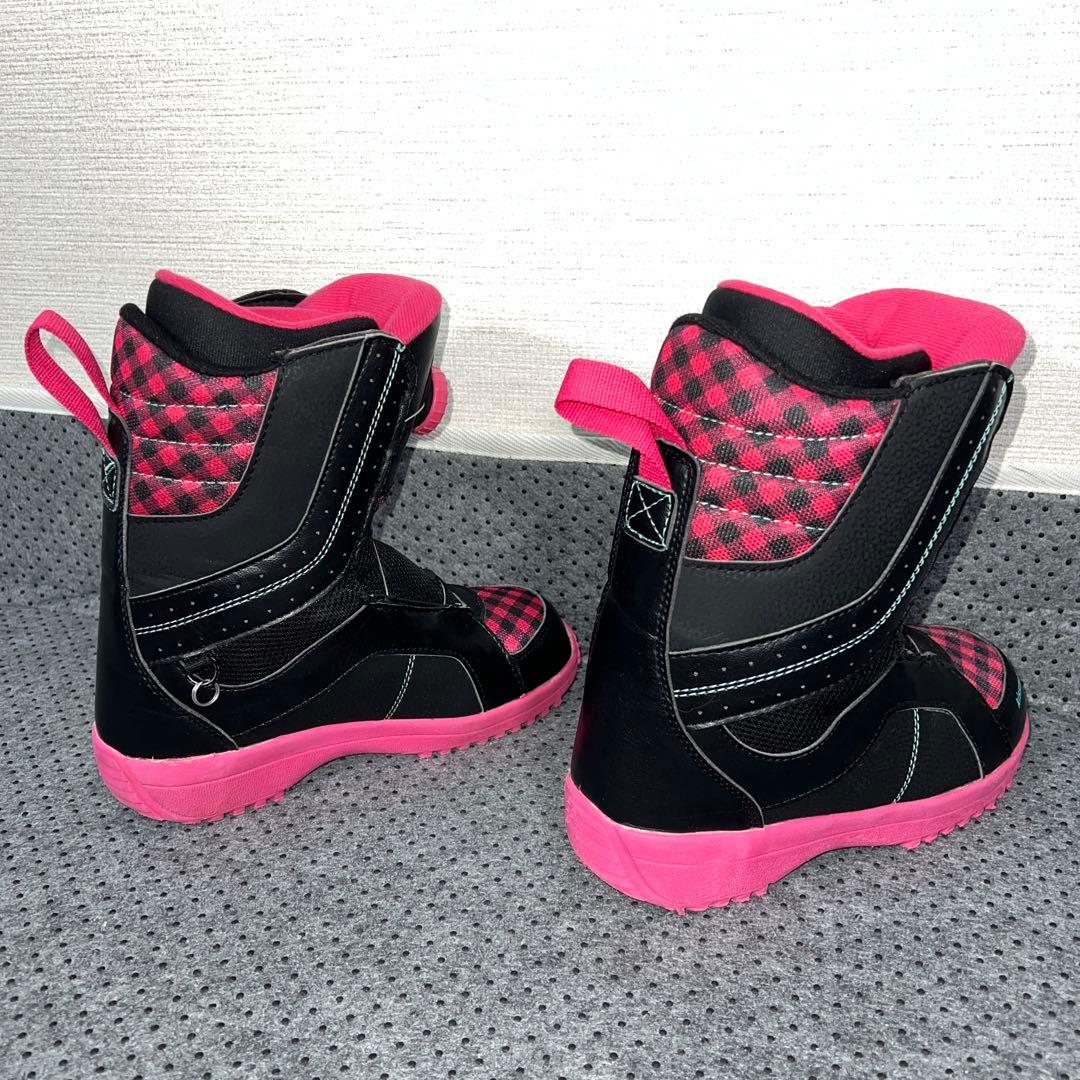 ５回使用 キッズスノーボード 130cm IGNIO×バイン×ダイヤルブーツ