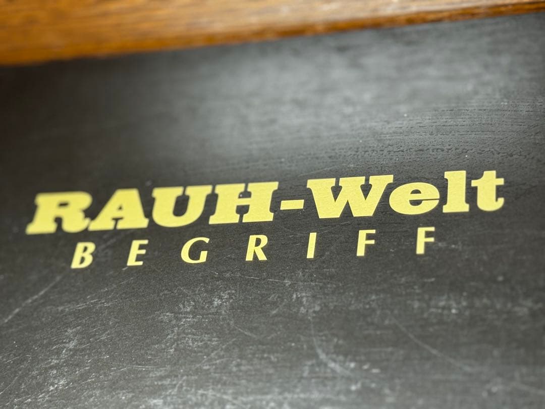 RWB 993 レッド/ガンメタル 1/18