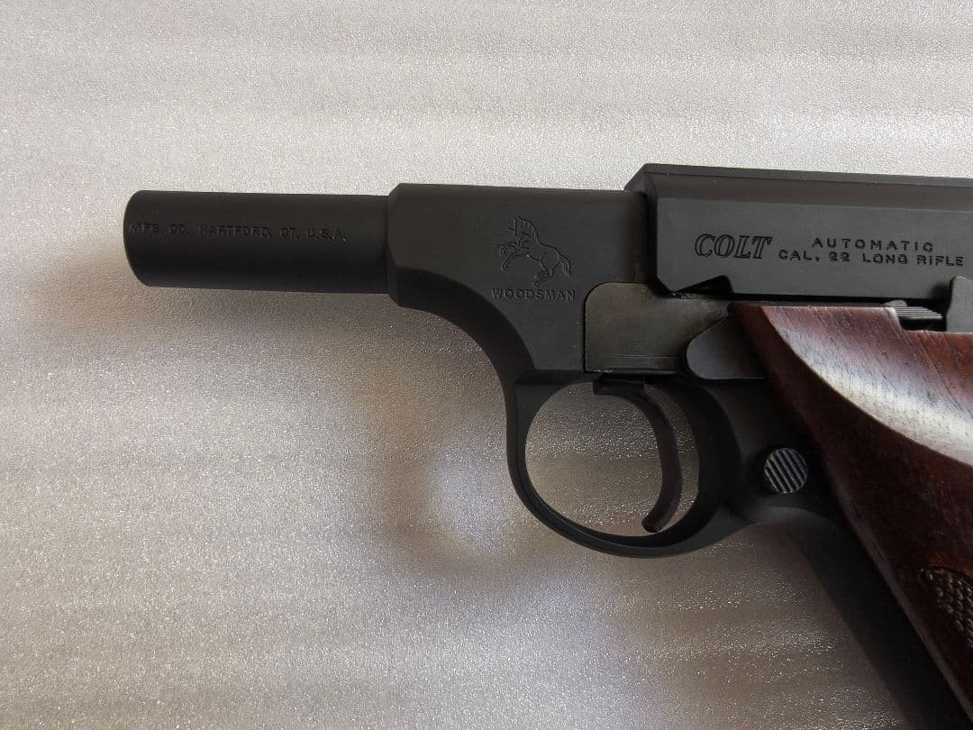 C①モデルガン　CAWコルトウッズマンショートバレルカスタム木製グリップ付
