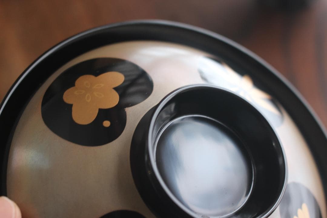 デッドストック！極上銀地に優美な四君子蒔絵の映えるお椀2点（検輪島塗蒔絵椀煮物椀