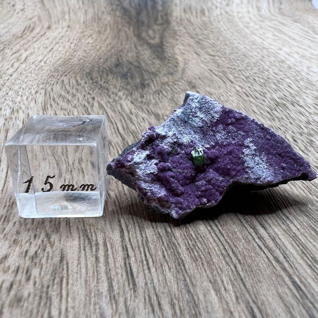 スフェーン アメス石 ④ 共生 鉱物 標本 原石