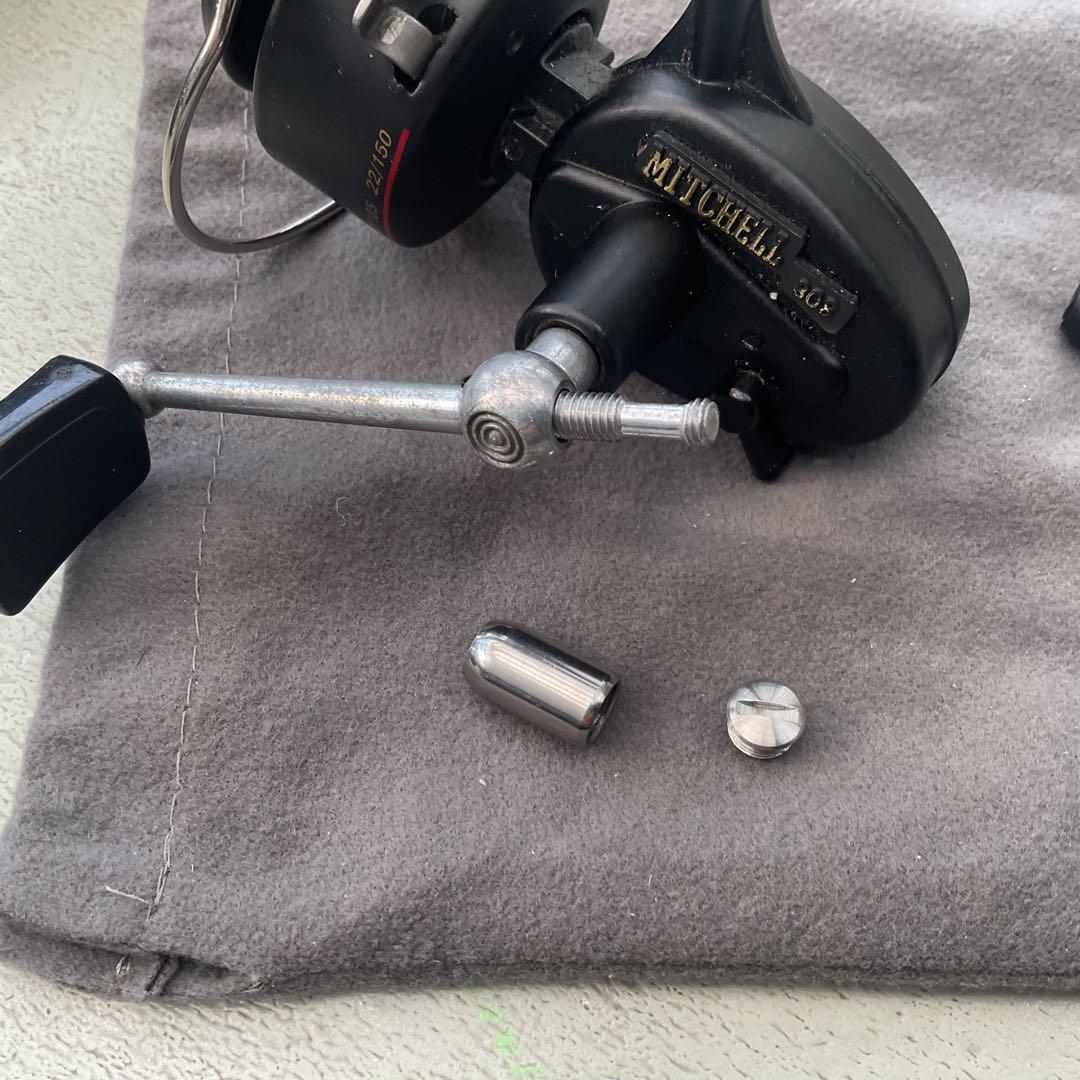 ミッチェル308左ハンドルモデルとハンドルパーツ　ハンドルシャフト