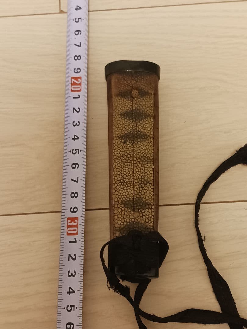 刀装具　武具　鍔　鐔　鞘　ハバキ　拵え　金象嵌　鮫皮　鯉口　江戸時代前期