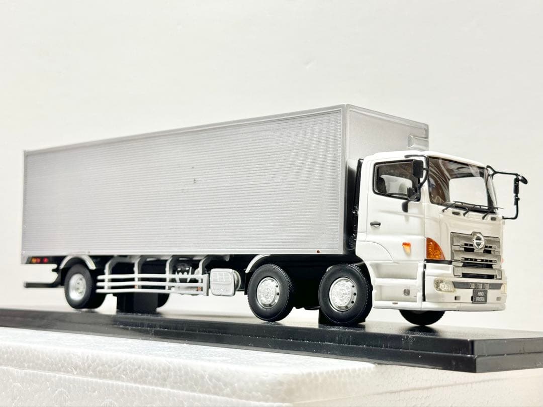 【レア】日野・グラプロ　前２軸　ショートキャブ　デコトラ　トラック　タフ43