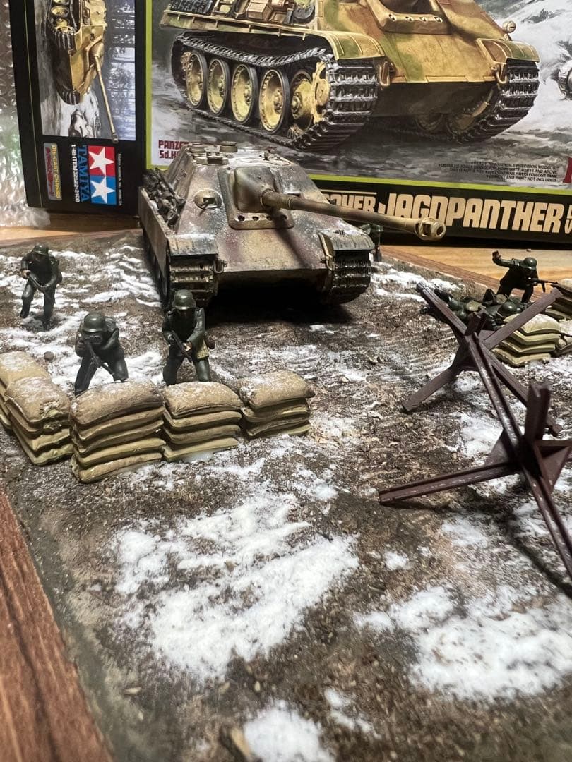 1/48 タミヤ ヤークトパンサー 後期型 完成品 ジオラマ【冬の東部戦線】