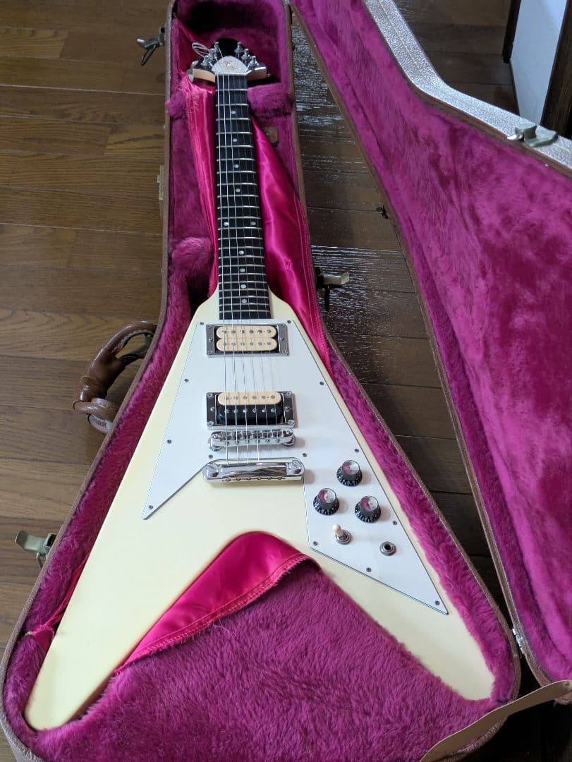 ギター GibsonUSA FlyingV 67Reissue ClassicWhite