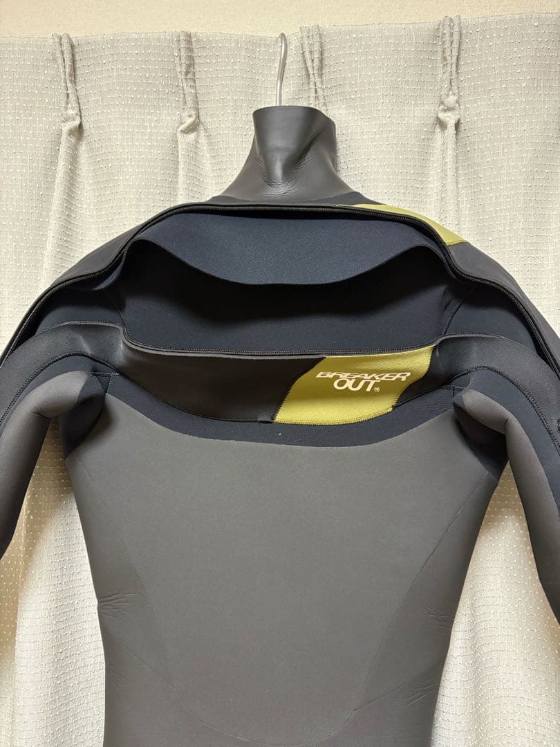 BREAKEROUT(ブレーカーアウト)5×3mm セミドライ メンズ MLB