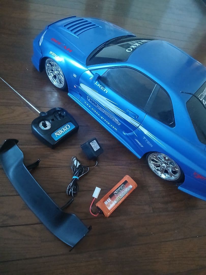 NIKKO GT-R.R34.1/5青色激レア完全動作品.送料込み。