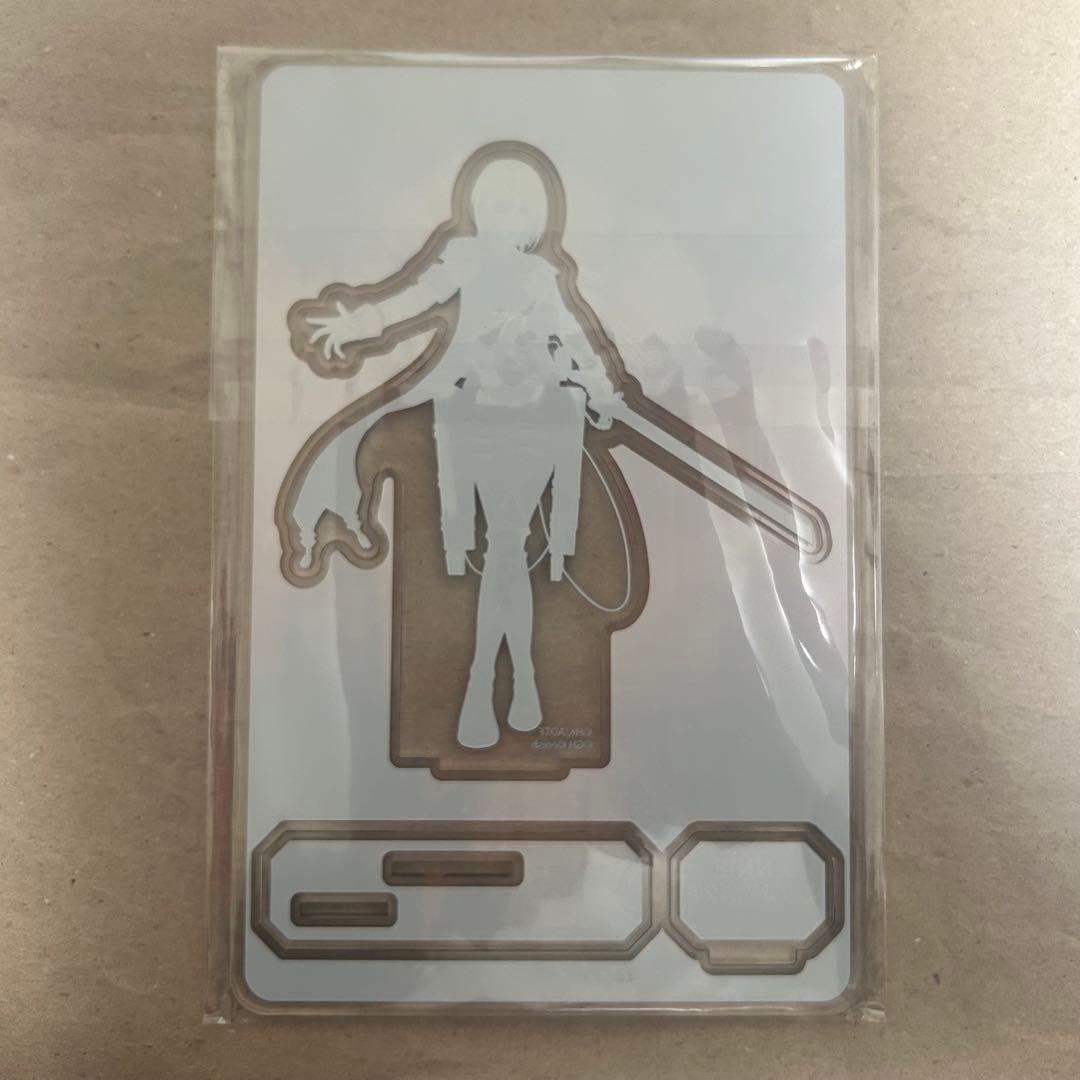 【希少】進撃の巨人 ブレイブオーダー アニ・レオンハート アクリルスタンド