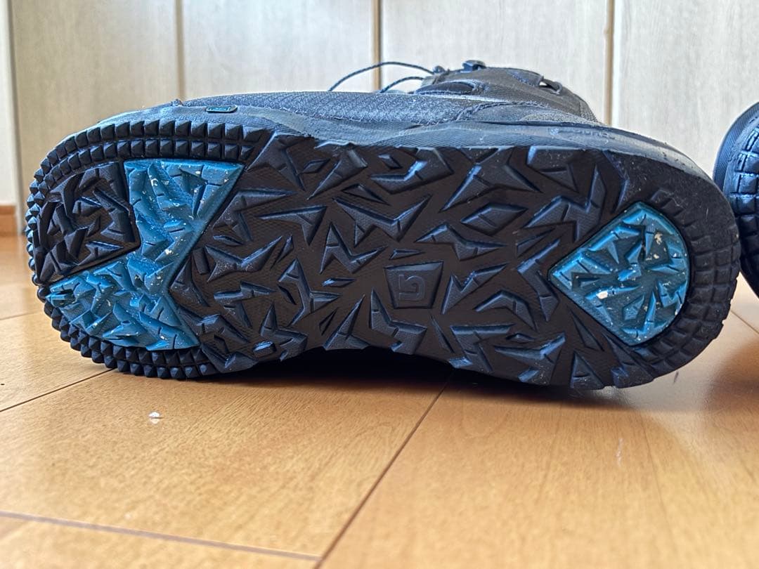 バートン　スノーボードブーツ　stash hunter