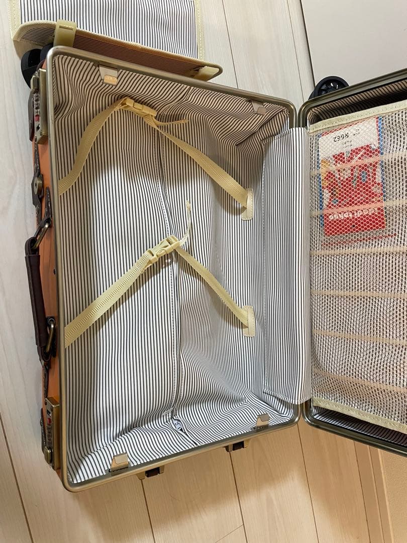 キャリーケース　トランク　スーツケース　オレンジ　旅行　おしゃれ　可愛い　高級