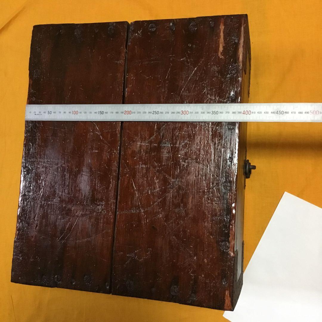 昔の箱です、重いです。　難あり