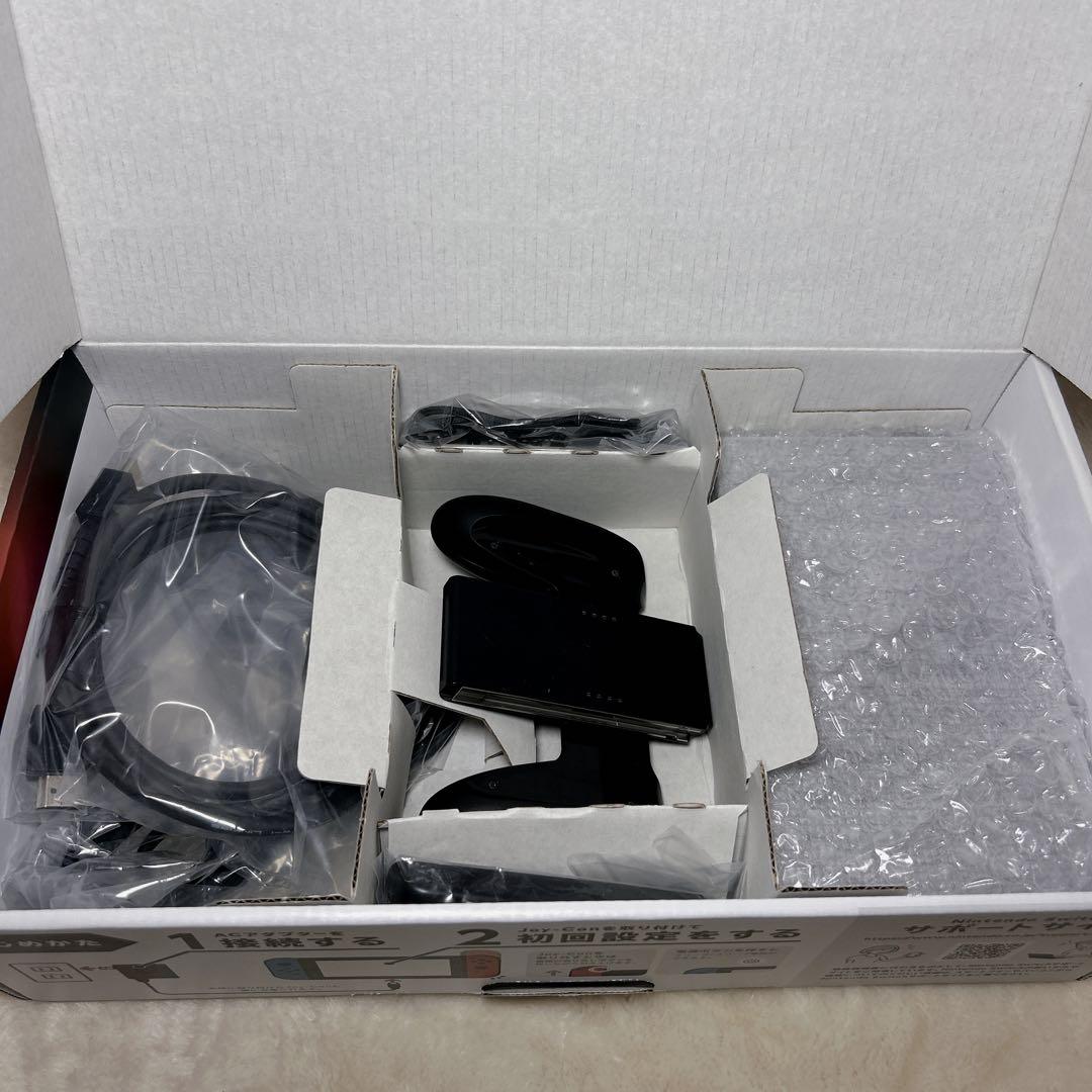 【極美品】ほぼ未使用 Nintendo Switch 本体