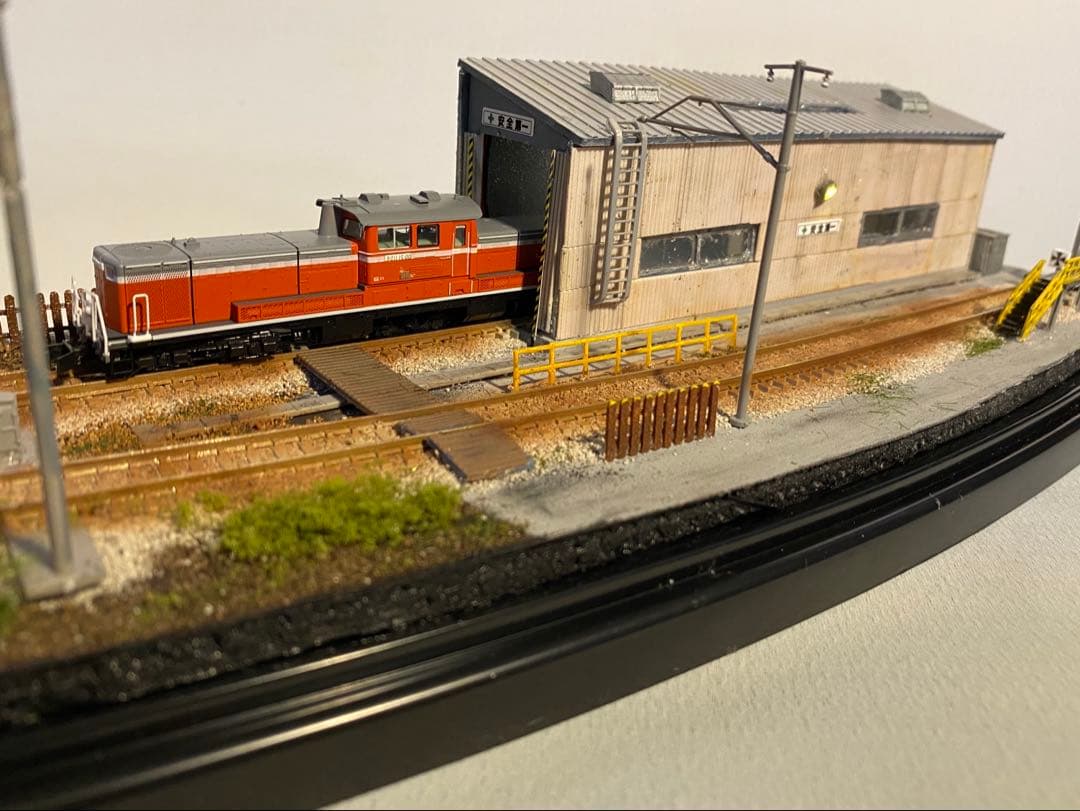 Nゲージ　ジオラマ　鉄道　模型　機関区　LED照明付き