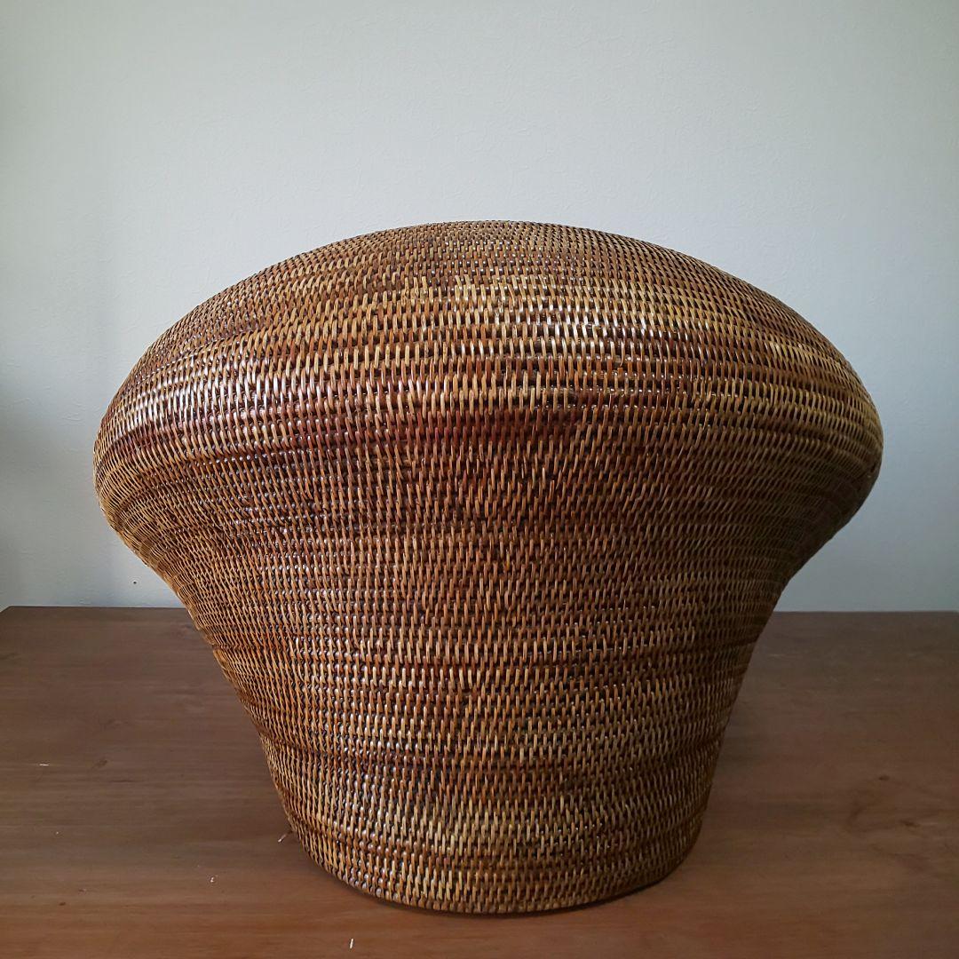 丸みを帯びたラタン製 ベビーベット アンティーク