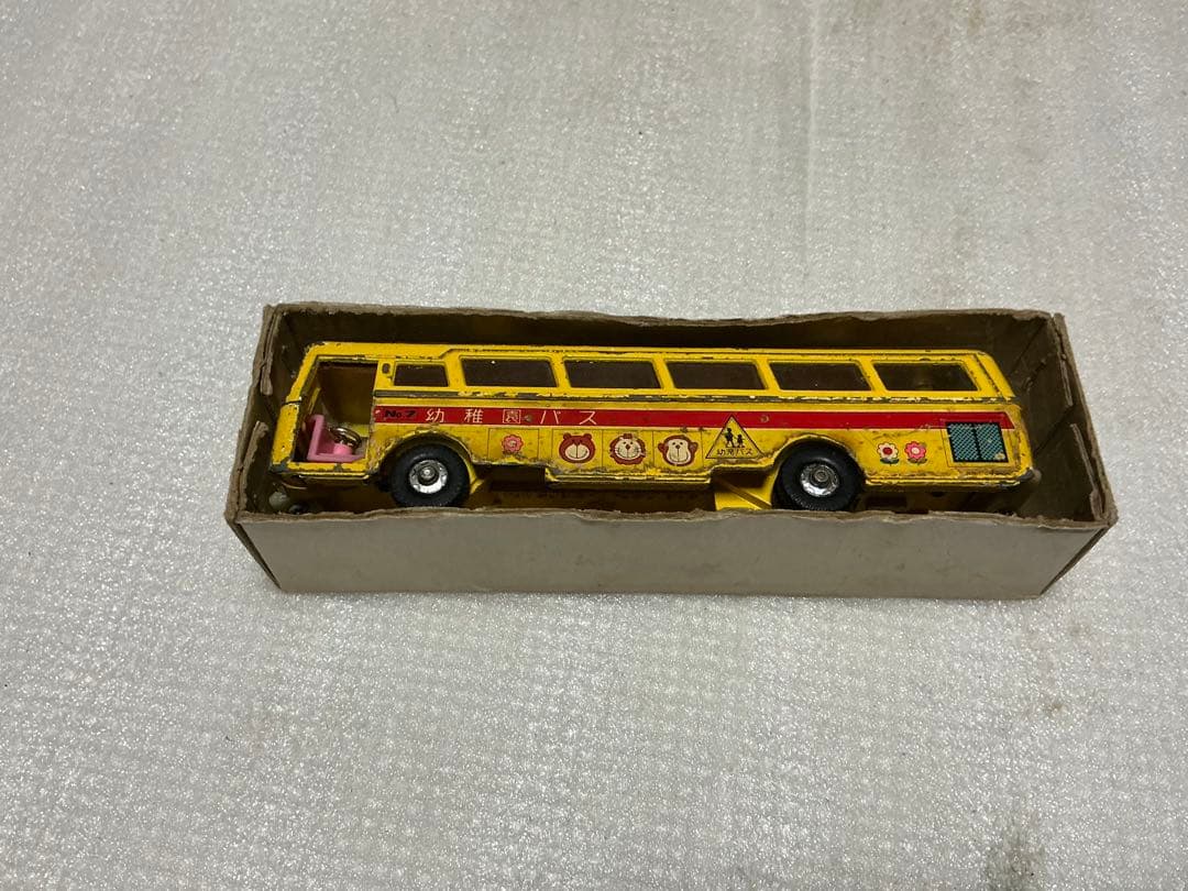 ダイヤペット／三菱ふそう・幼稚園バス。【ドアが欠品、汚れ、キズ】。