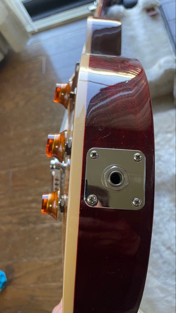 Gibsonレスポール　ワンオーナー 社外自動チューニングマシンお付けします。