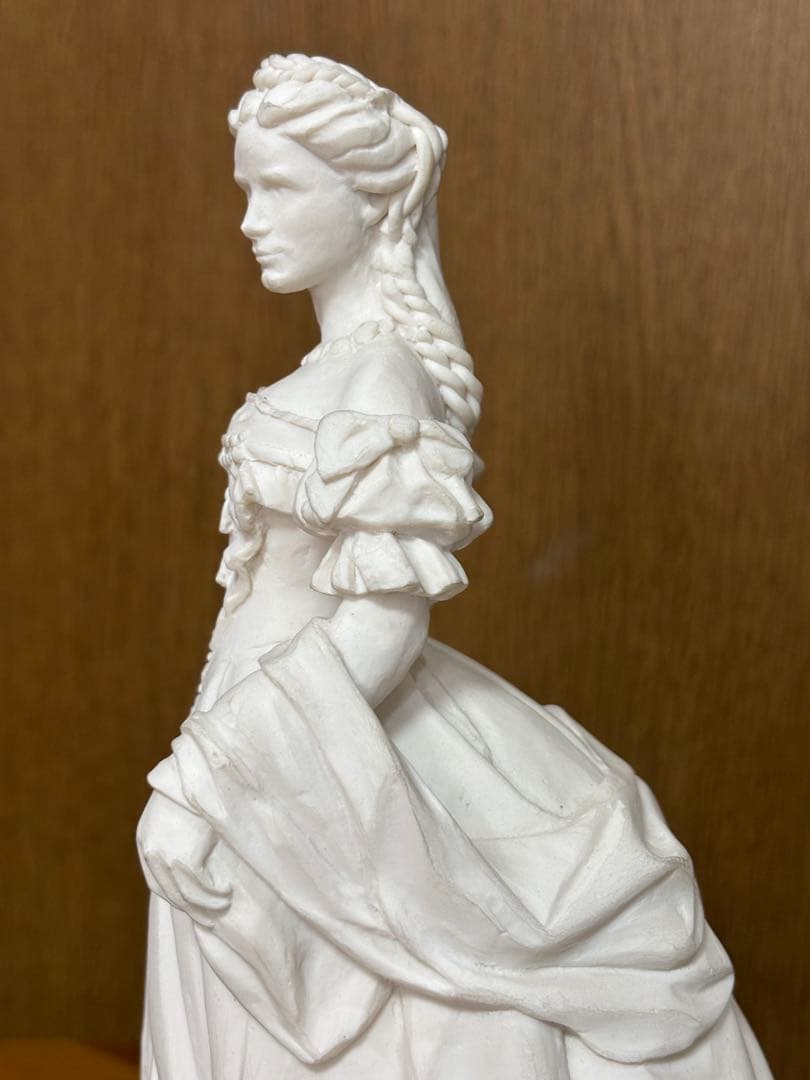 皇妃エリザベートの像　ジャンク